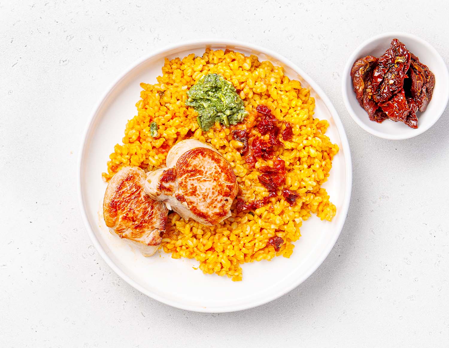 Свиная вырезка и пшеница