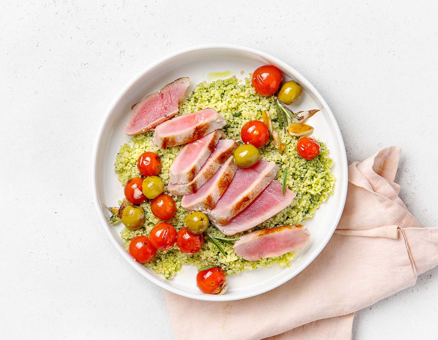 Медальоны из тунца